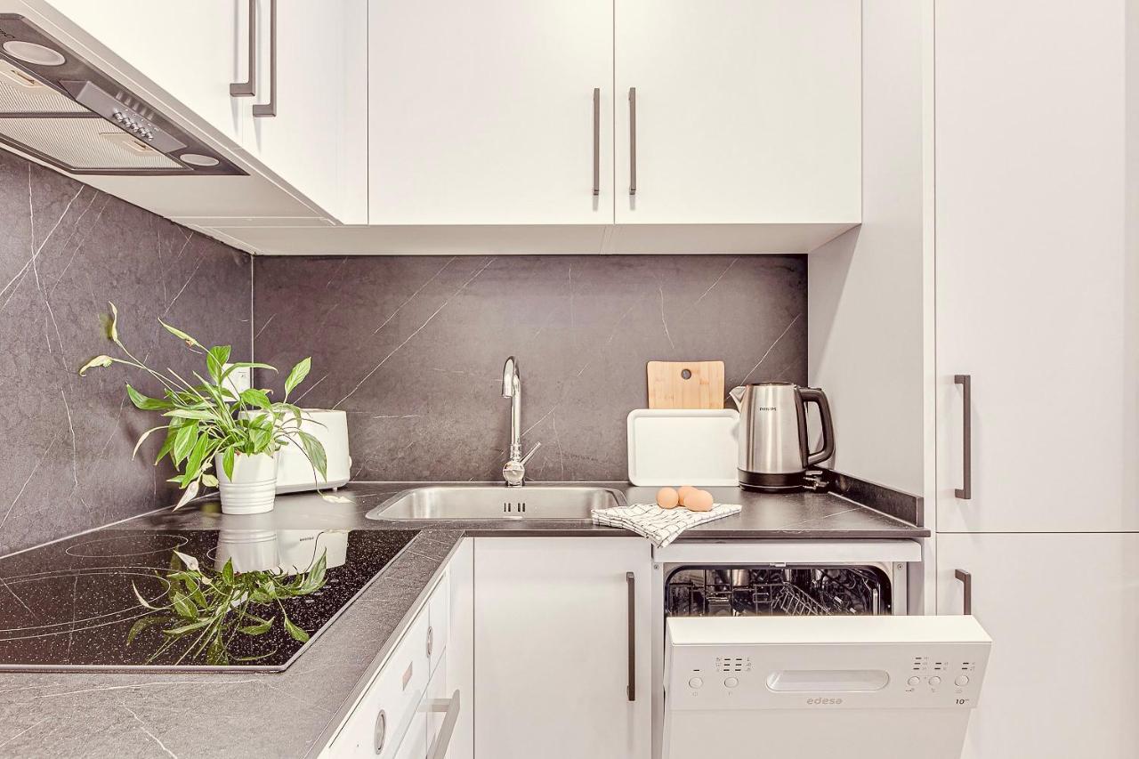 Main Street Deluxe Apartment Ла Коруня Екстериор снимка